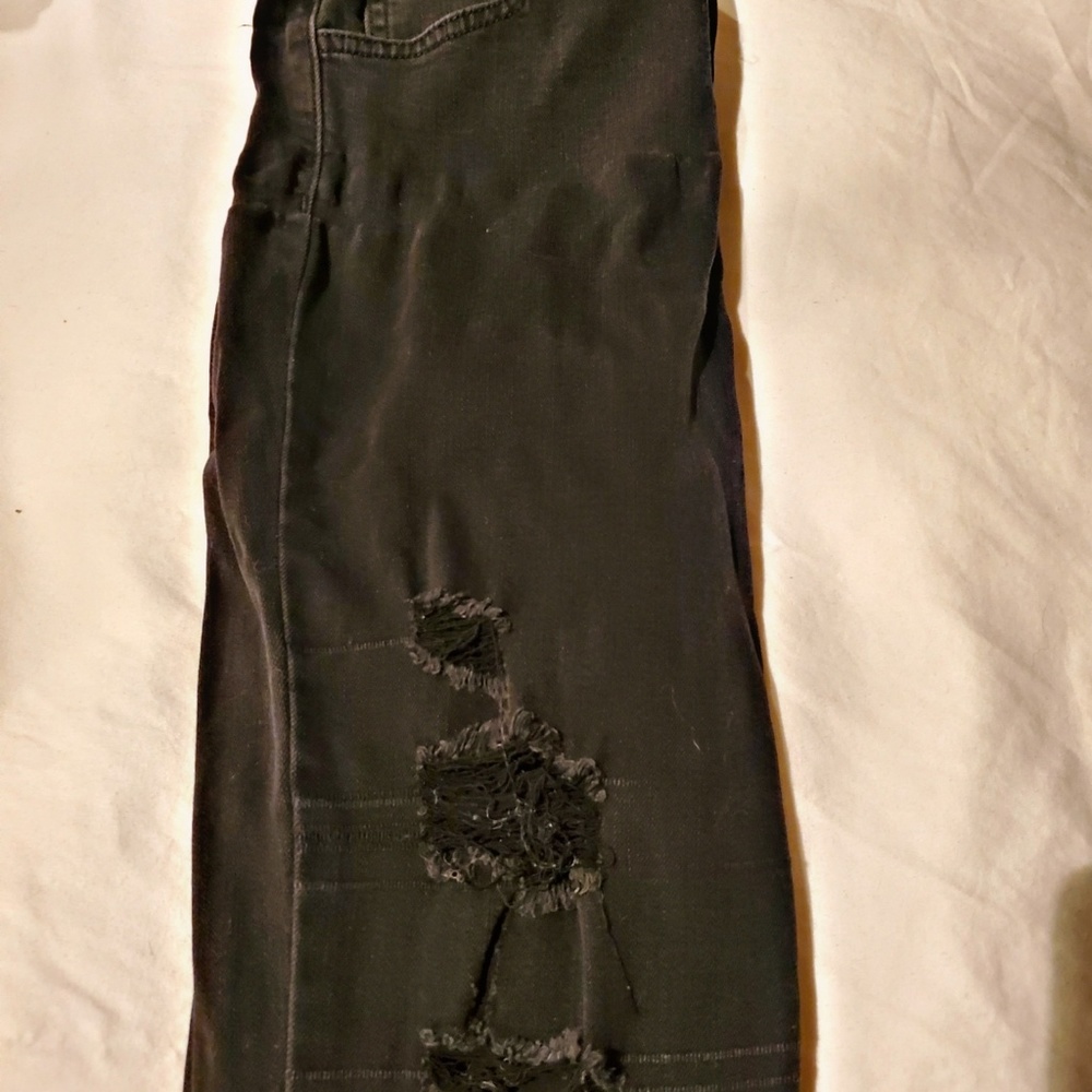 Black rippes jeans